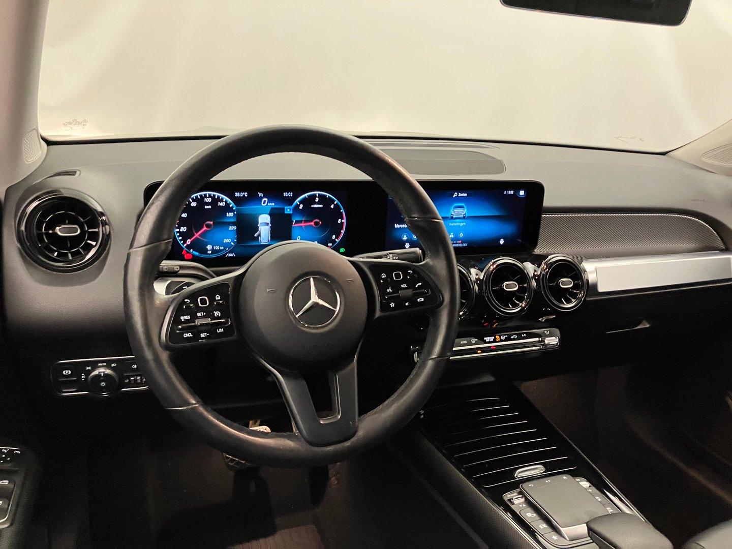 Mercedes GLB 200 d Aut. | Bild 12 von 30