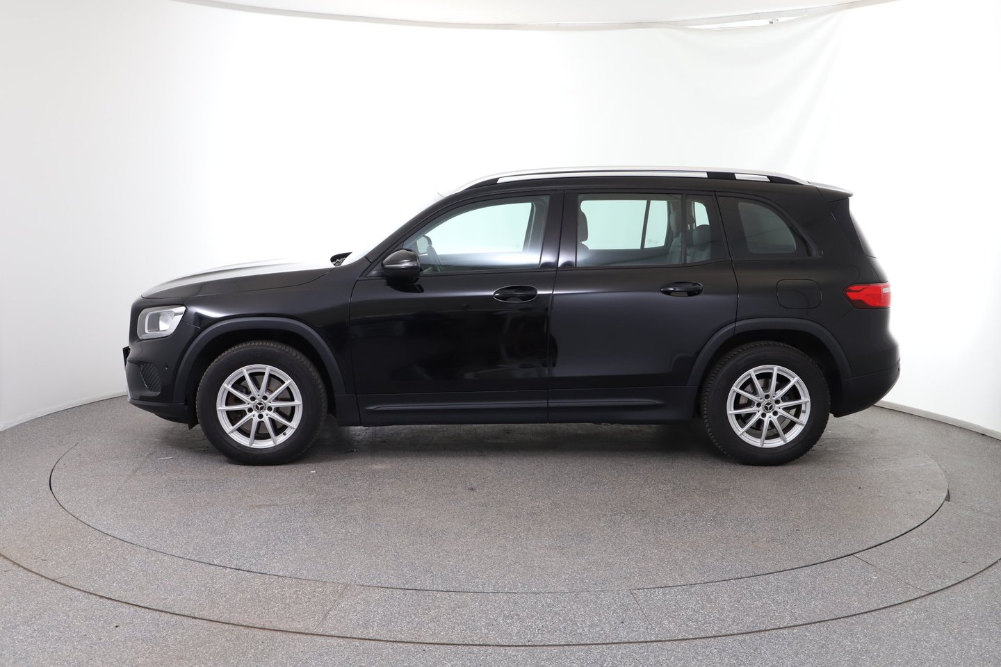 Mercedes GLB 200 d Aut. | Bild 2 von 30