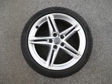 Thumbnail-Foto von Fahrzeug