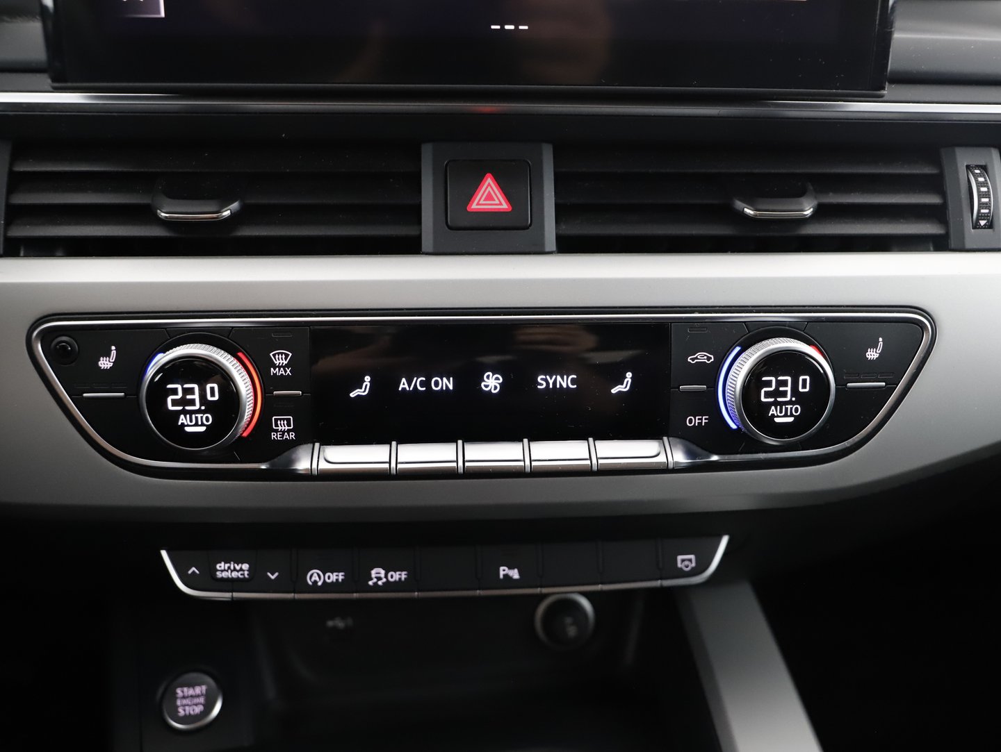 Audi A4 Avant 40 TDI S line | Bild 22 von 30