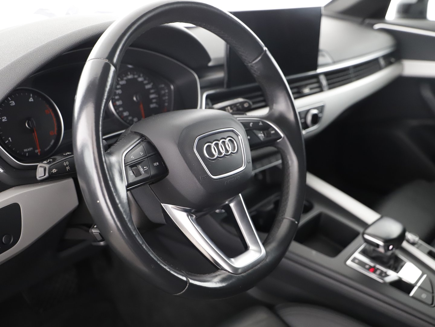 Audi A4 Avant 40 TDI S line | Bild 16 von 30