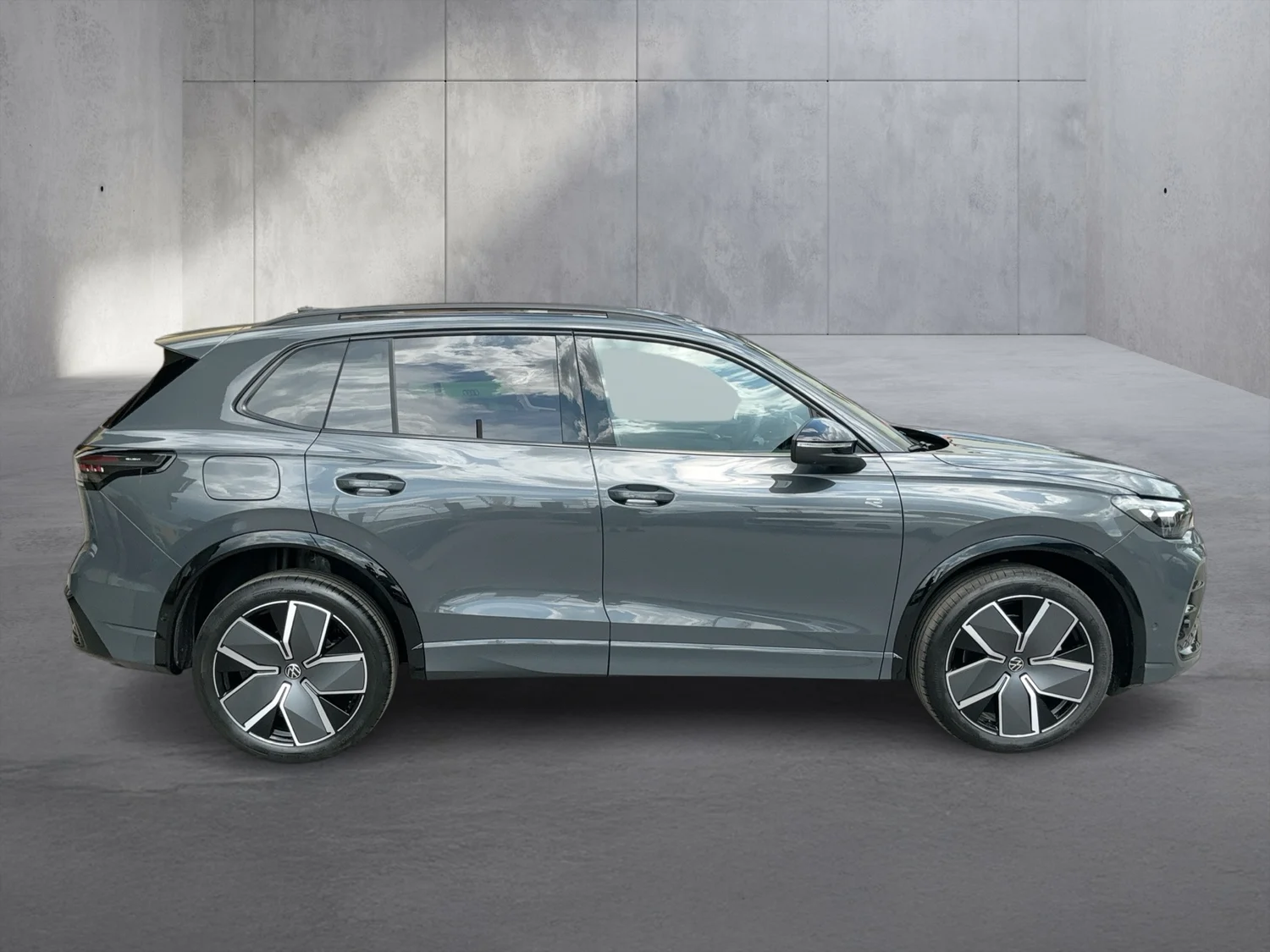 Bild eines VW Tiguan Sport TDI 4MOTION DSG