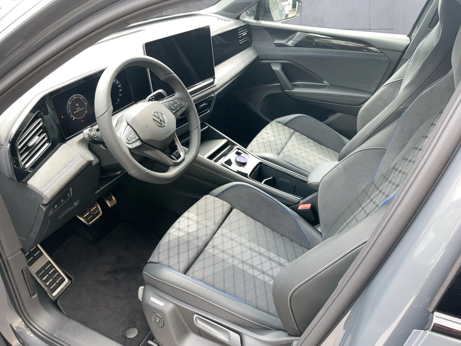 Bild eines VW Tiguan Sport TDI 4MOTION DSG