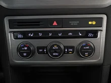 VW Golf Sportsvan Comfortline BMT 1,4 TSI DSG in grau