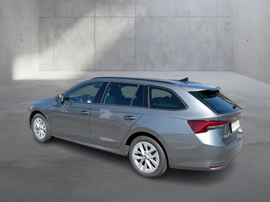 Bild eines Škoda Octavia Combi Selection TSI mHEV DSG