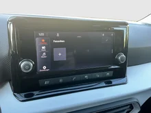 SEAT Arona Austria Edition 1.0 TSI in Emotion-Rot