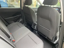 VW T-Roc Life eTSI DSG in Grenadillschwarz Metallic