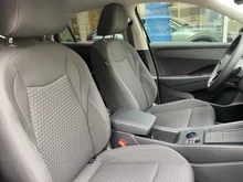 VW T-Roc Life eTSI DSG in Grenadillschwarz Metallic