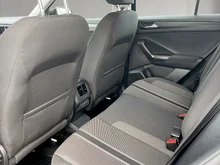 VW T-Roc Design TSI ACT DSG in Deep Black Perleffekt