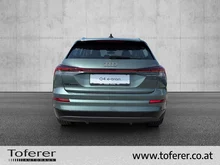 Audi Q4 e-tron in Salbeigrün Metallic