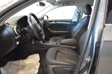 Thumbnail-Foto von Fahrzeug