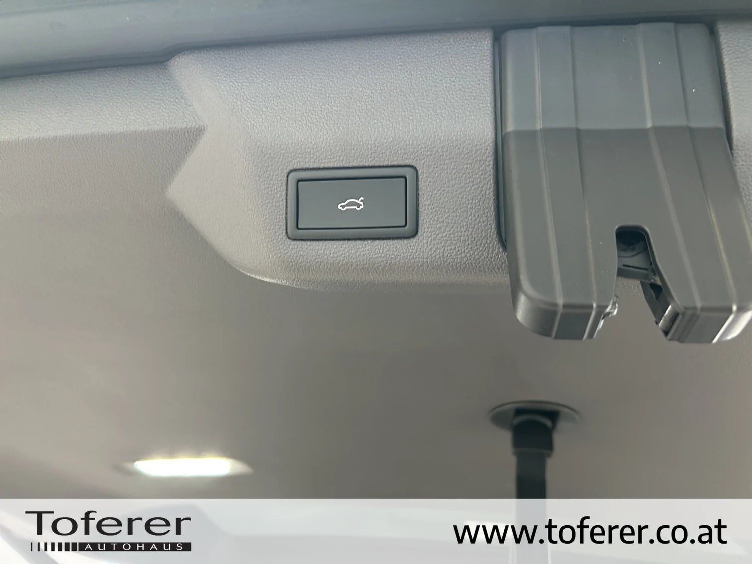 Bild eines Multivan California eHybrid 180 kW 4M