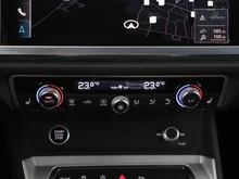 Audi Q3 35 TDI quattro advanced exterieur in MYTHOSSCHWARZ METALLIC