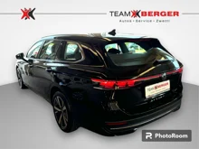 VW Passat Variant Business eTSI DSG in Grenadillschwarz Metallic