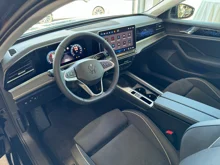VW Passat Variant Business eTSI DSG in Grenadillschwarz Metallic