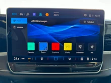 VW Passat Variant Business eTSI DSG in Grenadillschwarz Metallic