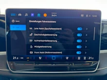 VW Passat Variant Business eTSI DSG in Grenadillschwarz Metallic