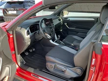 VW T-Roc Cabriolet Style TSI in Kings Red Metallic