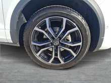 VW T-Roc R-Line TSI DSG in Pure White Dach Black Uni