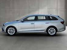 Škoda Octavia Combi Style TDI DSG in Brillant-Silber Metallic