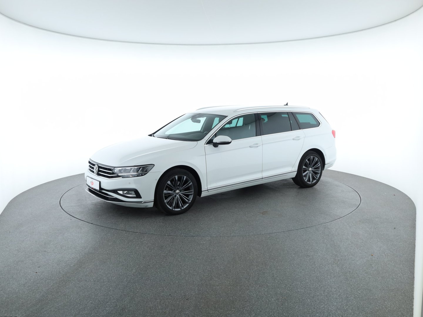 Bild eines VW Passat Variant Elegance TDI DSG