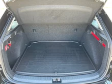 Škoda Scala Essence TSI in Black-Magic Perleffekt