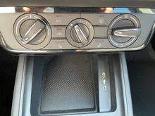Škoda Scala Essence TSI in Black-Magic Perleffekt