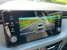 Škoda Scala Essence TSI in Black-Magic Perleffekt