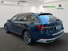 Škoda Superb Combi 4x4 SCOUT TDI DSG in Lava-Blau Metallic