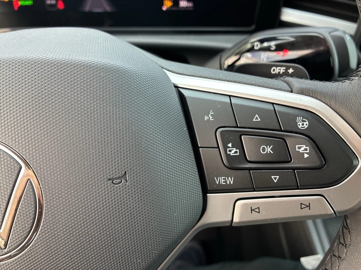 Bild eines VW T-Roc Life eTSI DSG
