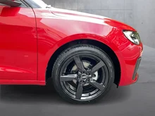 Thumbnail-Foto von Fahrzeug