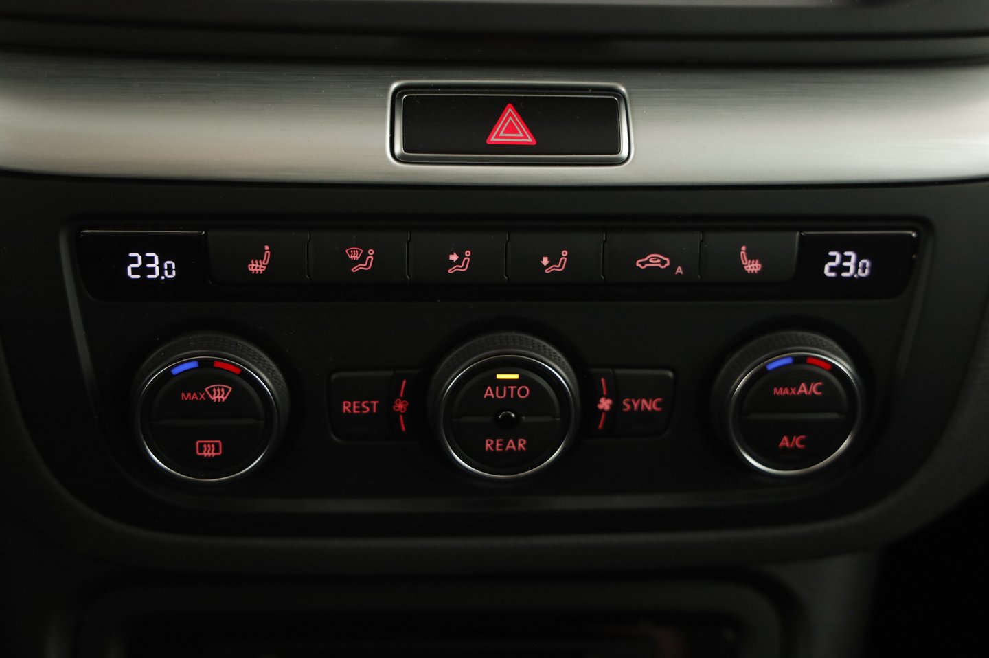 VW Sharan Business+ TSI DSG 5-Sitzer | Bild 13 von 22