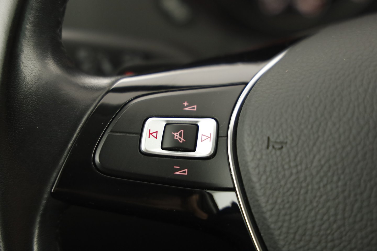VW Sharan Business+ TSI DSG 5-Sitzer | Bild 15 von 22