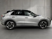 VW T-Roc R-Line eTSI DSG in Wolf Grey Dach Black Uni
