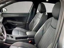 VW T-Roc R-Line eTSI DSG in Wolf Grey Dach Black Uni