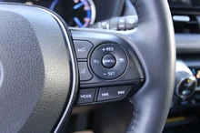 Toyota RAV4 2,5 Hybrid VIP AWD in Pearlrot Metallic