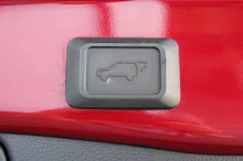 Toyota RAV4 2,5 Hybrid VIP AWD in Pearlrot Metallic