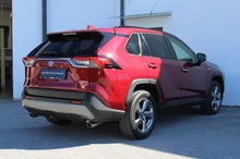 Toyota RAV4 2,5 Hybrid VIP AWD in Pearlrot Metallic