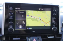 Toyota RAV4 2,5 Hybrid VIP AWD in Pearlrot Metallic