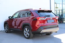 Toyota RAV4 2,5 Hybrid VIP AWD in Pearlrot Metallic