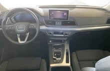Audi Q5 55 TFSI e quattro Sport in 0E Mythosschwarz Metallic