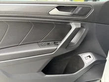 VW Tiguan Allspace R-Line TDI 4MOTION DSG in Pure White