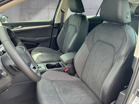 Bild eines VW Golf Variant Life mHeV DSG