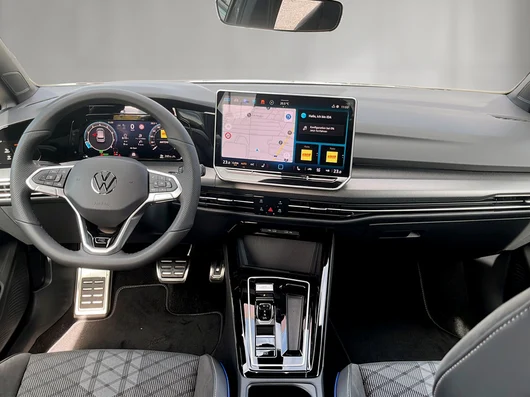 Bild eines VW Golf Sport mHEV TSI DSG
