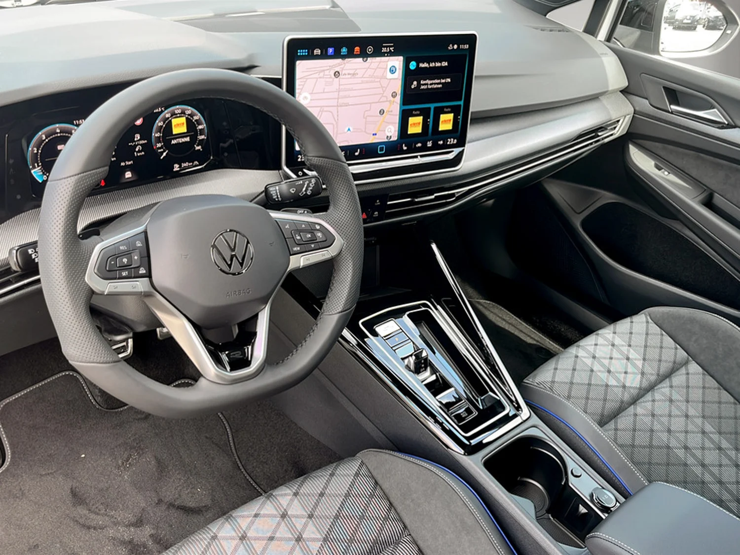 Bild eines VW Golf Sport mHEV TSI DSG