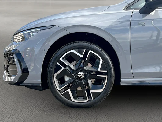 Bild eines VW Golf Sport mHEV TSI DSG