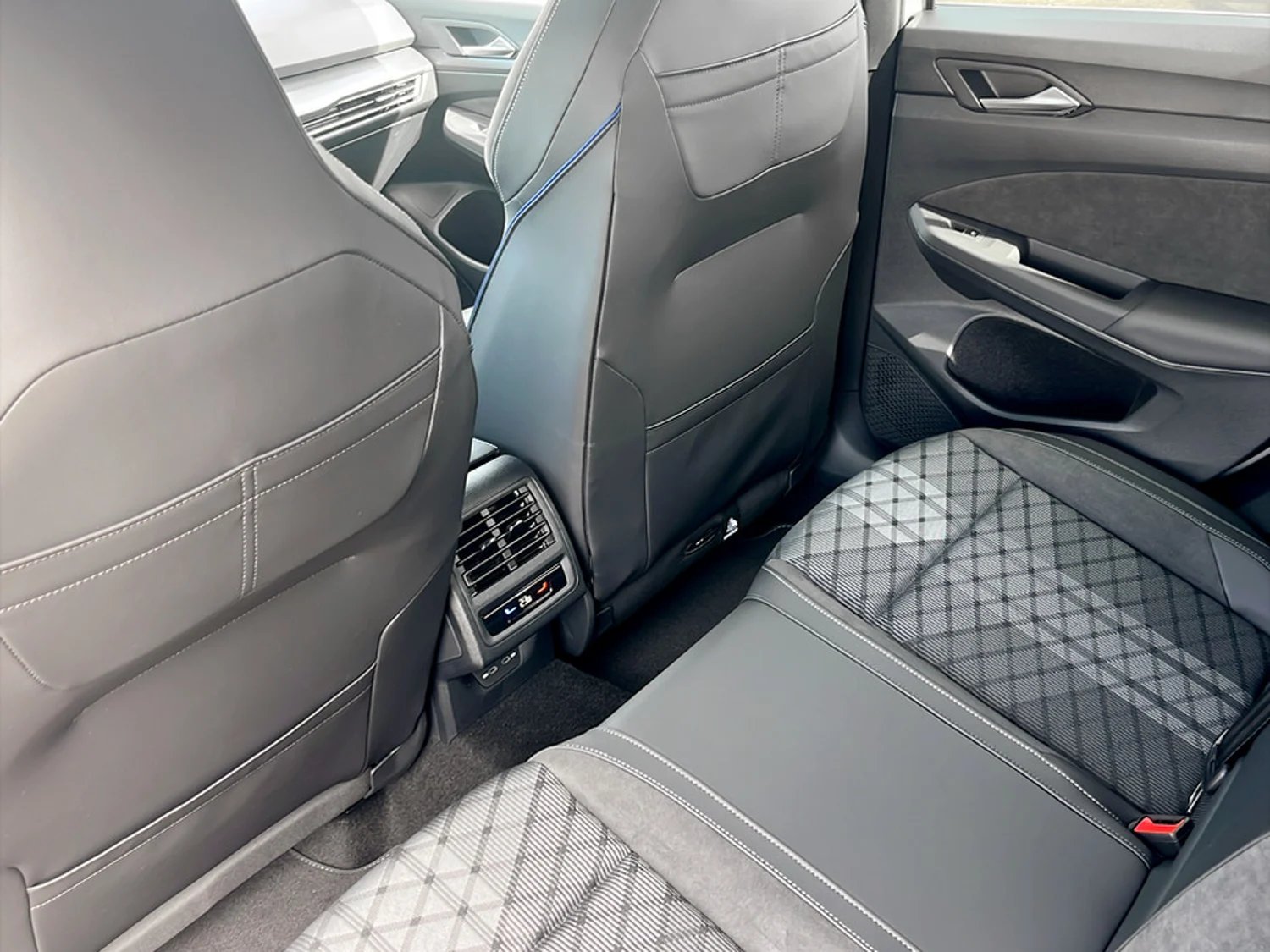 Bild eines VW Golf Sport mHEV TSI DSG