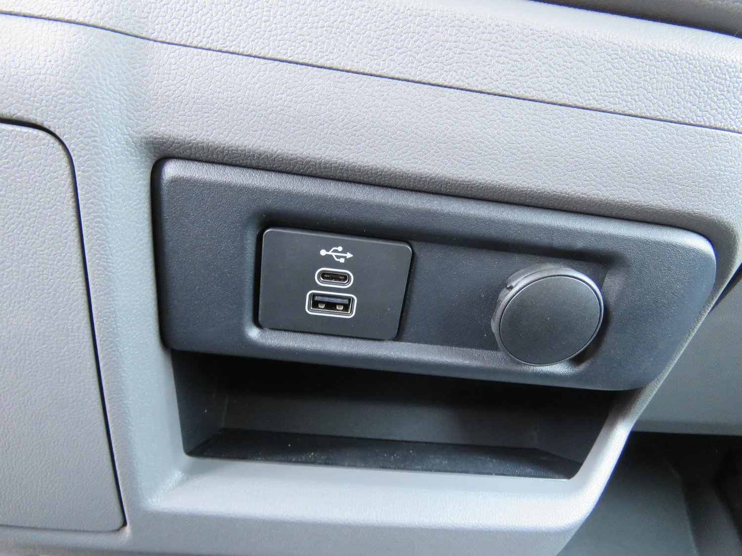 Bild eines e-Transporter Kastenwagen 160 kW