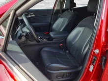 KIA Sportage 1,6 TGDI PHEV AWD Gold Aut. in 2 Farb Lackierung rot/schwarz