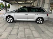 Thumbnail-Foto von Fahrzeug